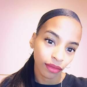 Meet your Posher, Briana